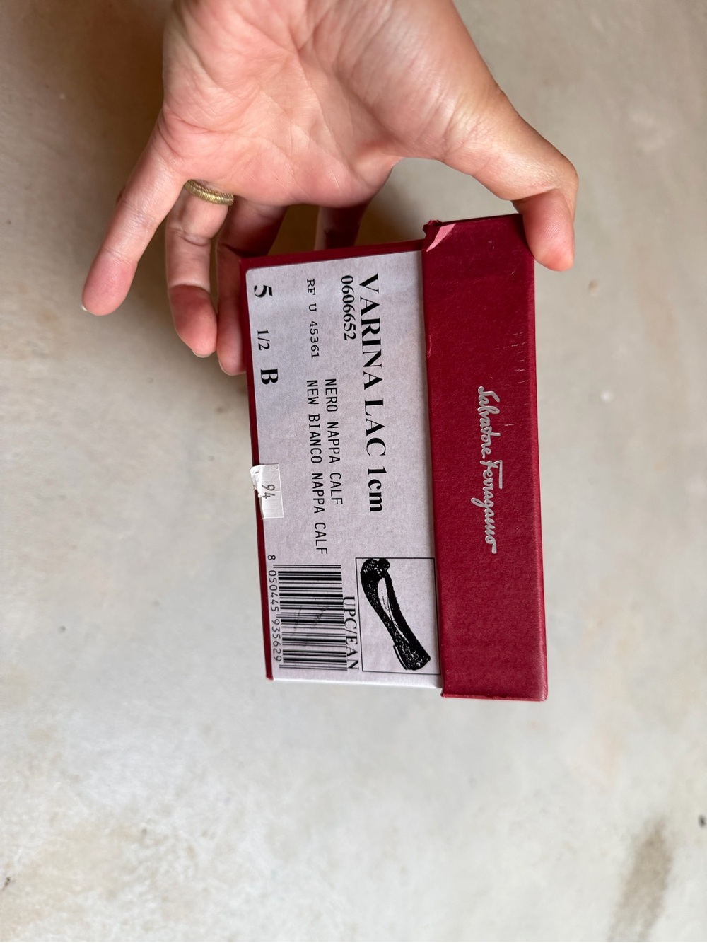 Salvatore Ferragamo Black Vara Bow Leather Ballet Flats w/Box size5.5B - Picture 8 of 9